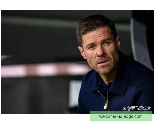 巴洛特利自由转会加盟热那亚 重返意甲赛场开启新篇章 巴洛特利自由转会加盟热那亚 重返意甲赛场开启新篇章